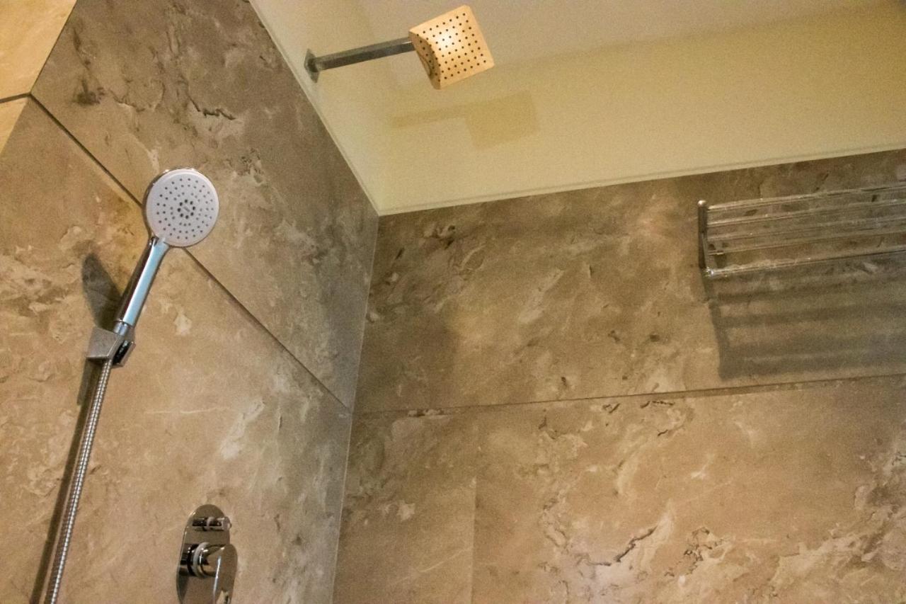 Sourav Park Inn Agra  Dış mekan fotoğraf