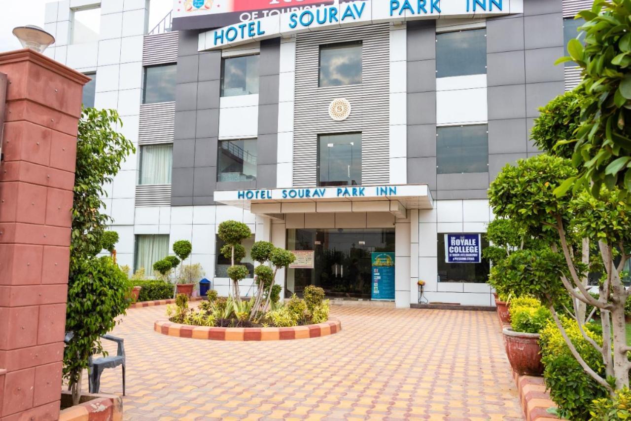 Sourav Park Inn Agra  Dış mekan fotoğraf