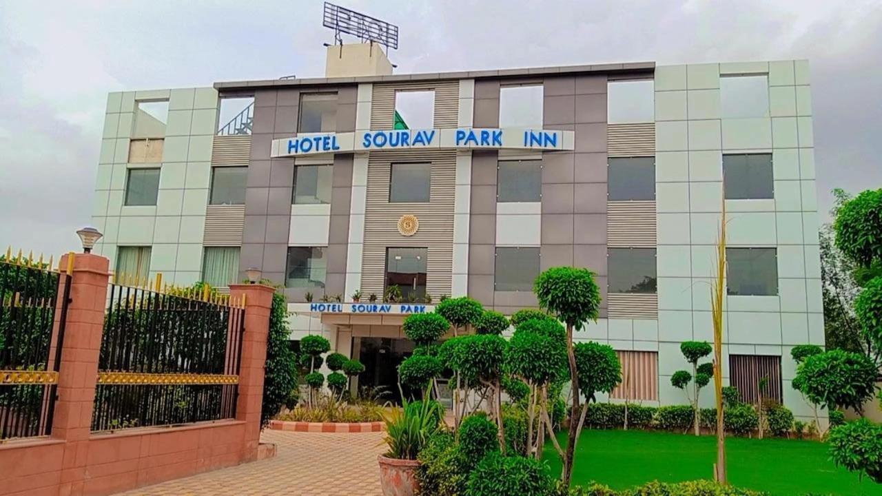 Sourav Park Inn Agra  Dış mekan fotoğraf